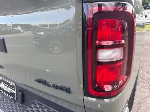 New 2026 RAM 1500 Express AWD/4WD image 12