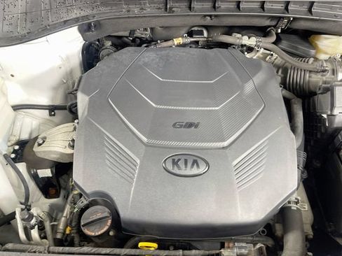 Used 2019 Kia Sorento SX FWD image 34