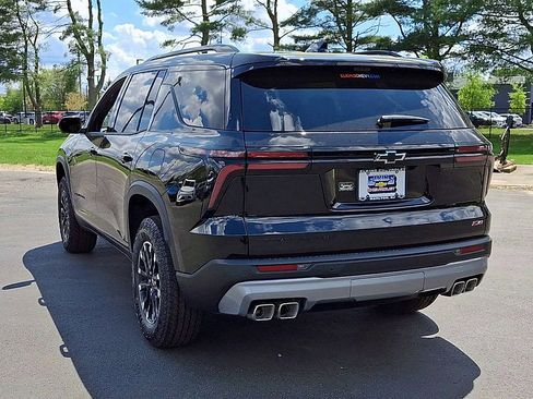 New 2026 Chevrolet Traverse Z71 w/ Driver Confidence Package AWD/4WD image 9