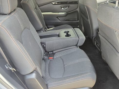Certified 2025 Honda Pilot Sport image 16