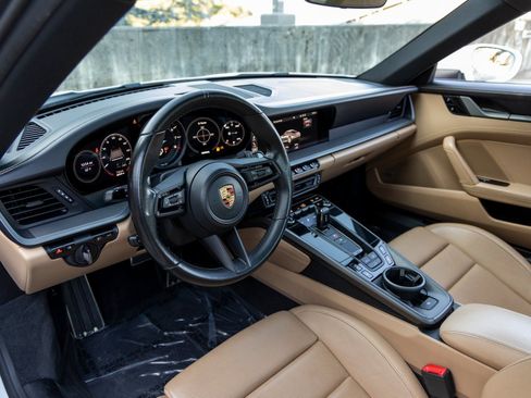 Certified 2020 Porsche 911 Carrera S w/ Premium Package RWD image 4