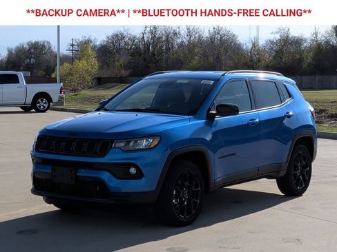 New 2026 Jeep Compass Latitude image 3
