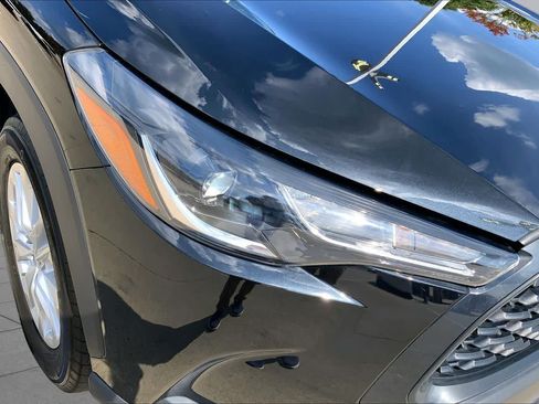 Used 2022 Toyota Corolla Cross LE w/ Moonroof Package FWD image 26