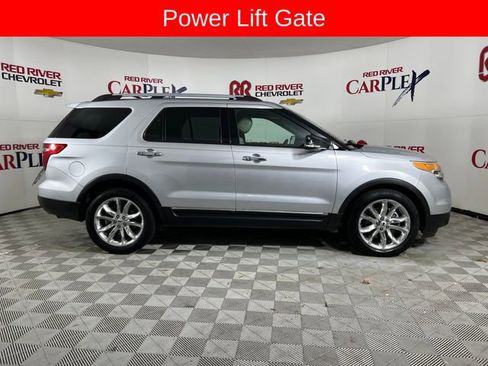 Used 2015 Ford Explorer XLT w/ Equipment Group 202B image 10