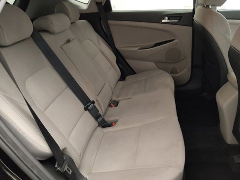 Used 2019 Hyundai Tucson SE FWD image 19