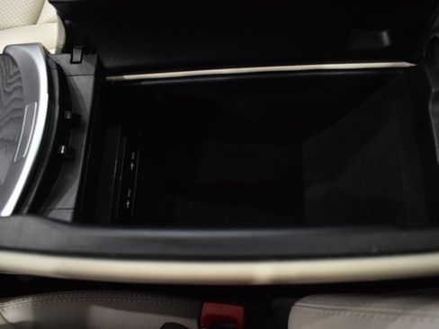 Used 2020 Mercedes-Benz GLC 300 4MATIC image 24