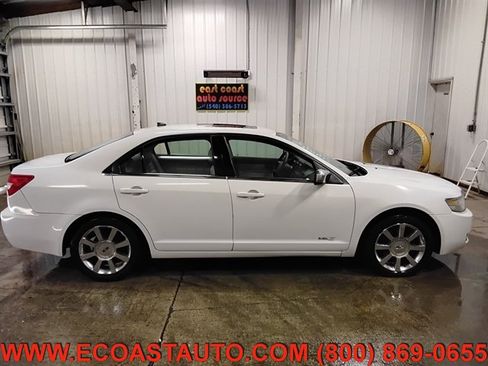 Used 2008 Lincoln MKZ FWD image 2