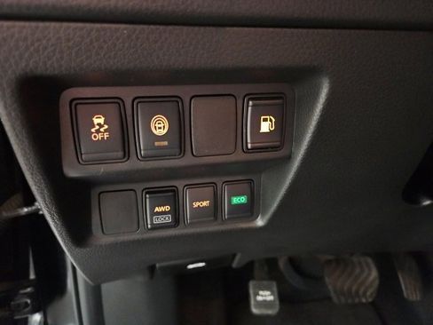 Used 2020 Nissan Rogue S w/ Special Edition Package image 15