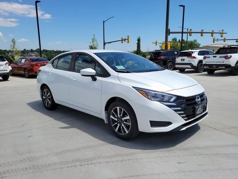 New 2025 Nissan Versa SV w/ Trunk Package image 4