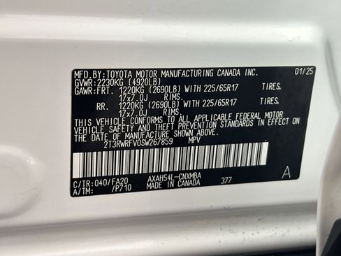 Used 2025 Toyota RAV4 XLE AWD/4WD image 31