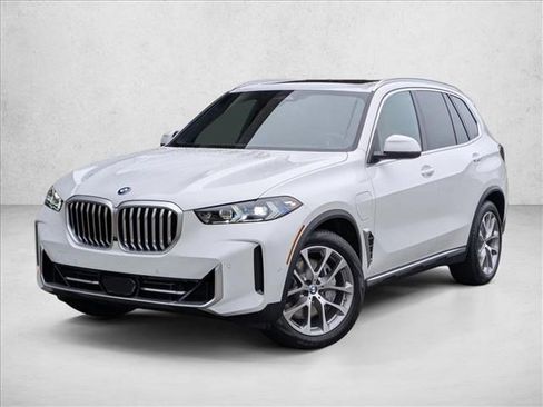 New 2026 BMW X5 xDrive50e w/ Climate Comfort Package image 1