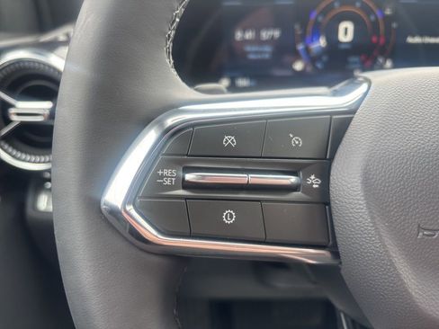 New 2026 Chevrolet Equinox LT w/ Convenience Package II image 12