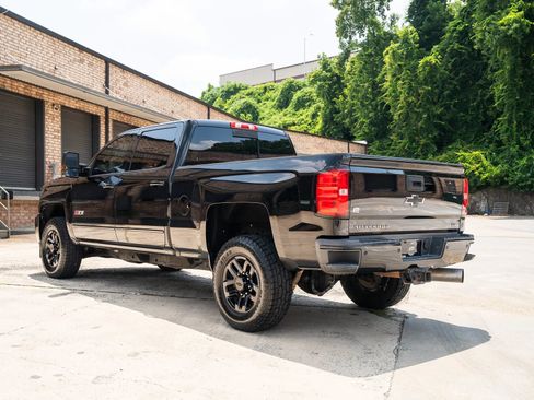 Used 2017 Chevrolet Silverado 2500 LTZ w/ Duramax Plus Package AWD/4WD image 6