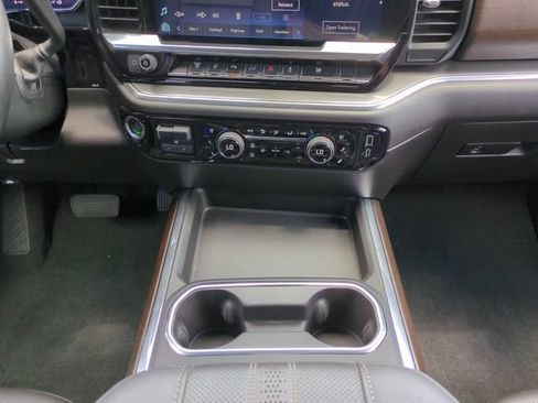 Used 2025 Chevrolet Silverado 3500 High Country w/ High Country Premium Package AWD/4WD image 20