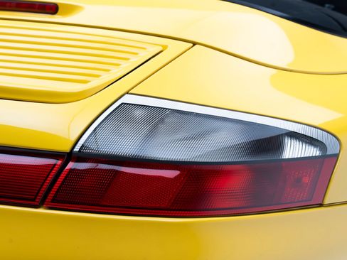 Used 2004 Porsche 911 Carrera 4S AWD/4WD image 57
