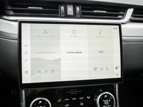 Used 2024 Jaguar XF R-Dynamic SE AWD/4WD image 23