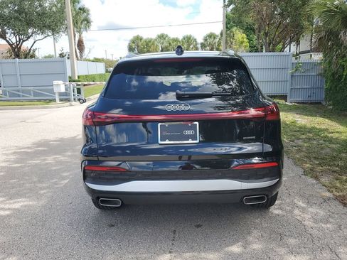 Certified 2025 Audi Q5 Premium Plus w/ Premium Plus AWD/4WD image 5