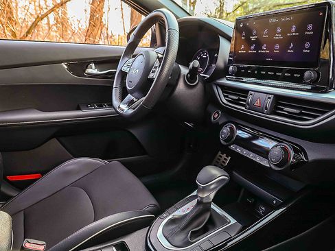 Certified 2023 Kia Forte GT-Line w/ GT-Line Premium Package image 26