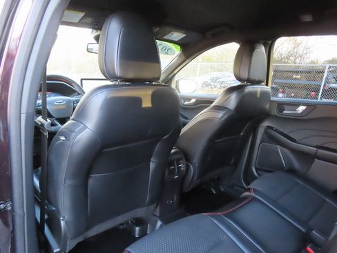 Used 2023 Ford Escape ST-Line Elite image 33