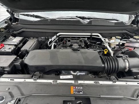 New 2026 Chevrolet Colorado ZR2 w/ Technology Package AWD/4WD image 26