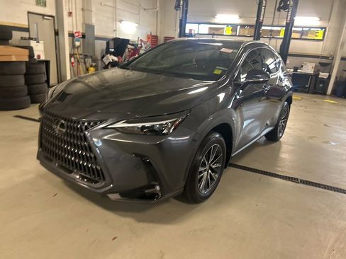 Used 2025 Lexus NX 350 AWD w/ Accessory Package (K3) image 7
