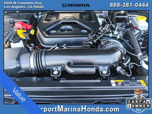 Used 2025 Jeep Wrangler Unlimited Rubicon AWD/4WD image 11