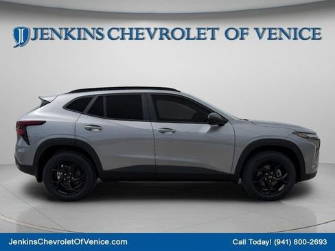 New 2026 Chevrolet Trax LT w/ Driver Confidence Package image 3