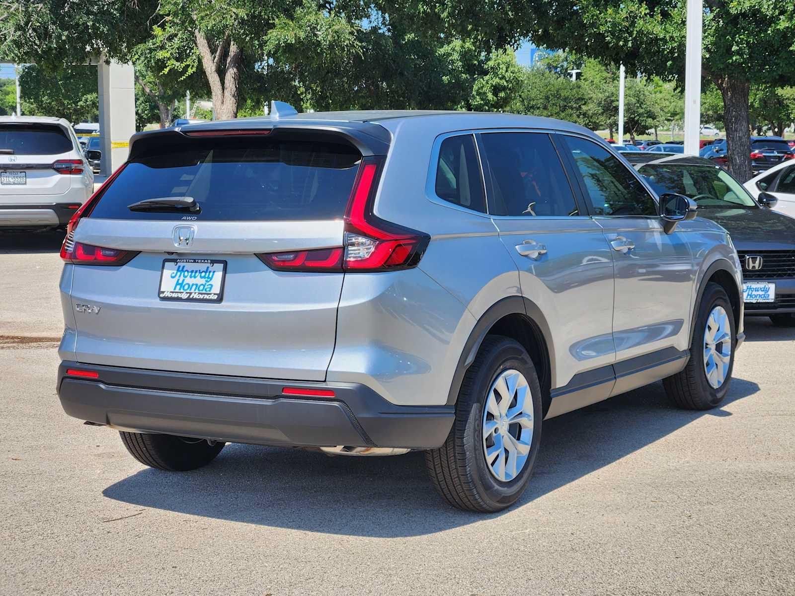 Used 2026 Honda CR-V LX image 4