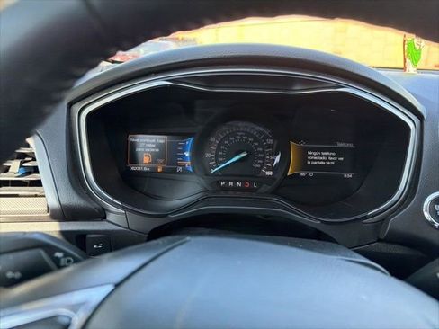 Used 2020 Ford Fusion SE w/ Equipment Group 151A FWD image 5