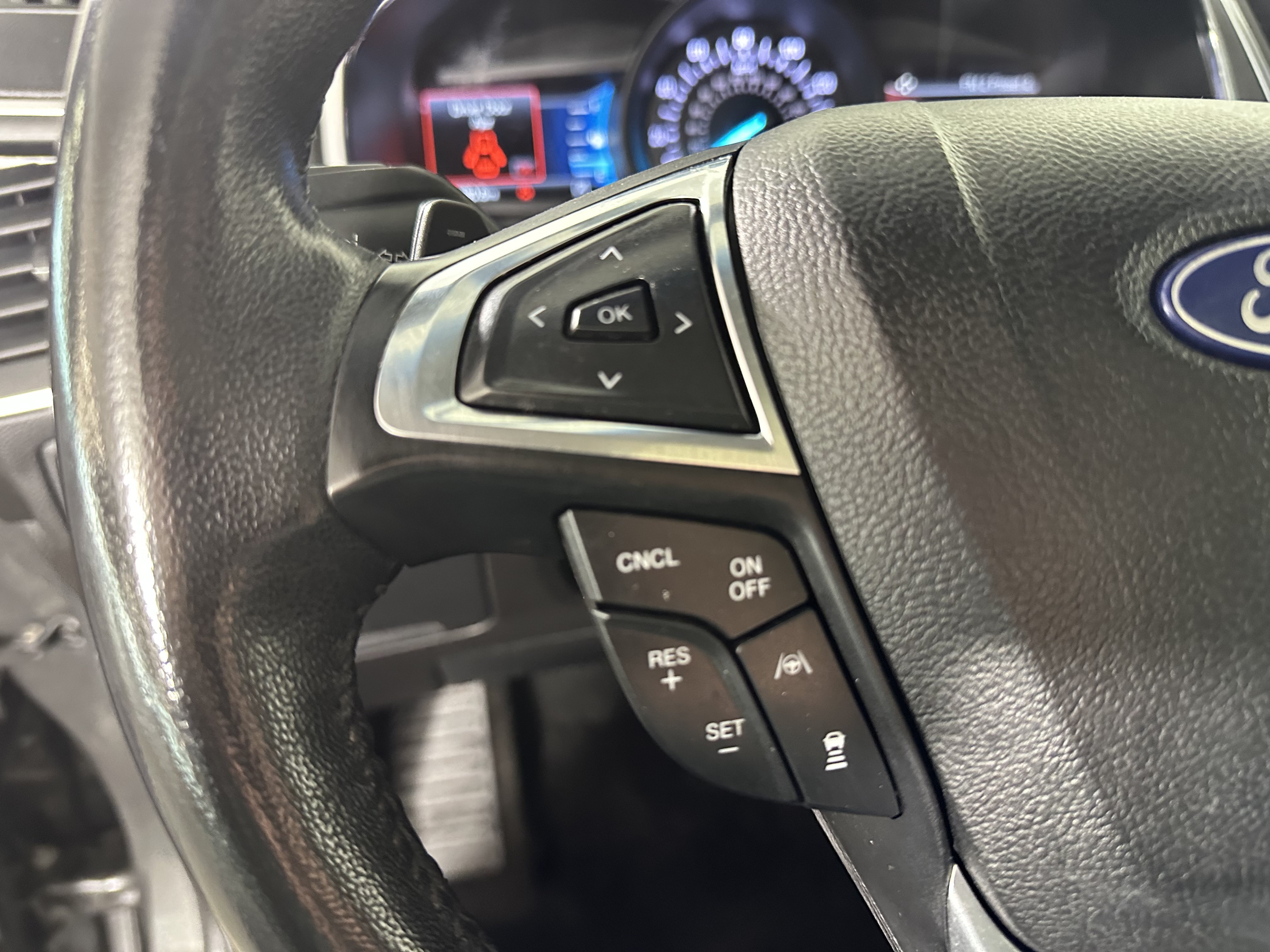 Used 2019 Ford Edge Titanium w/ Equipment Group 301A AWD/4WD image 12