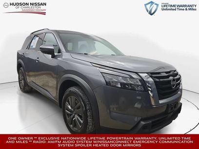Used 2024 Nissan Pathfinder SV