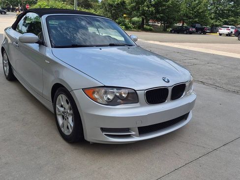 Used 2008 BMW 128i Convertible RWD image 9
