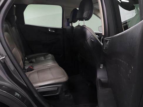 Used 2020 Ford Escape SE FWD image 17