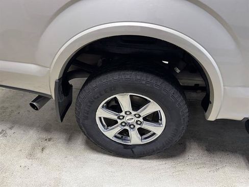 Used 2018 Ford F150 Lariat w/ Equipment Group 502A Luxury AWD/4WD image 7