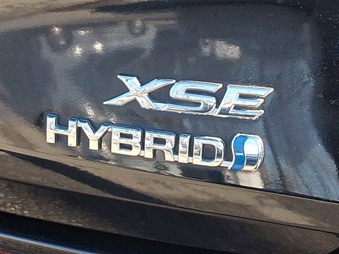 Used 2022 Toyota Sienna XSE w/ XSE Plus Package image 31