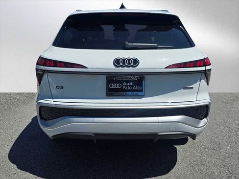 New 2026 Audi Q3 quattro 2.0T AWD/4WD image 4