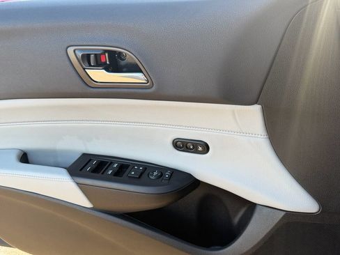 Used 2016 Acura ILX FWD image 29