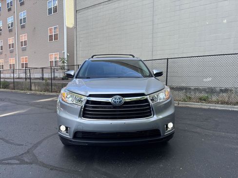 Used 2016 Toyota Highlander Limited Platinum AWD/4WD image 5