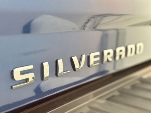 Used 2017 Chevrolet Silverado 1500 LT w/ All Star Edition image 21