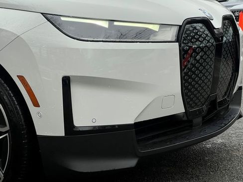 Used 2022 BMW iX xDrive50 w/ Convenience Package image 2