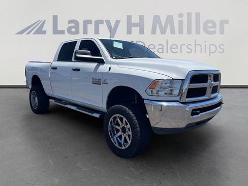 Used 2018 RAM 2500 Tradesman w/ Chrome Appearance Group AWD/4WD image 7