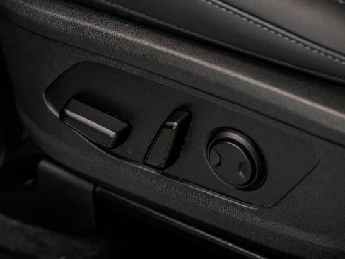 Used 2022 Kia Sorento S w/ Panoramic Sunroof Package image 16