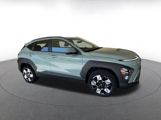 Used 2025 Hyundai Kona SEL video 2