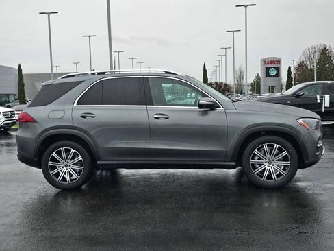 Used 2025 Mercedes-Benz GLE 450e 4MATIC image 7