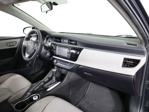 Used 2015 Toyota Corolla LE image 22