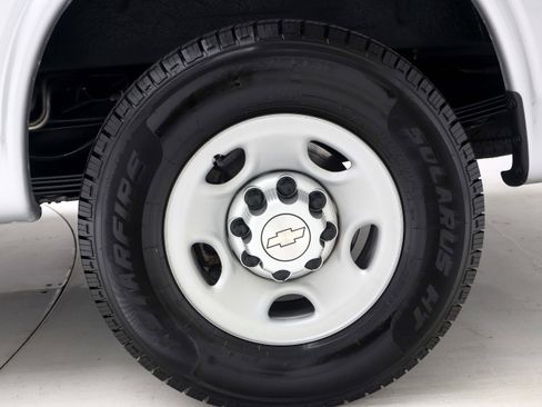 Used 2019 Chevrolet Express 3500 LS RWD image 30