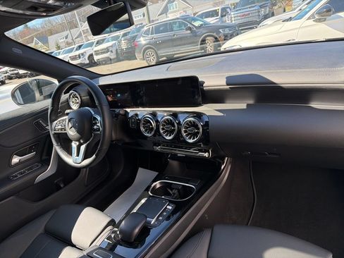 Used 2023 Mercedes-Benz CLA 250 4MATIC image 44