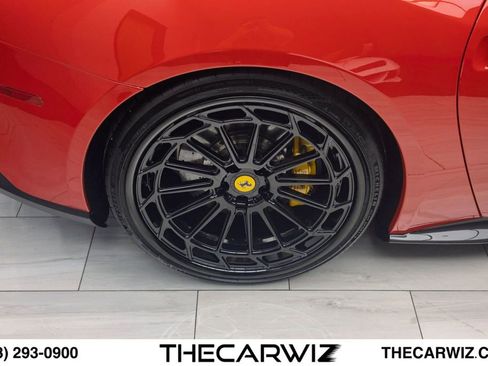 Used 2016 Ferrari F12 Berlinetta RWD image 31