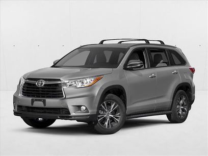Used 2016 Toyota Highlander XLE w/ Four Season Floor Mat Package