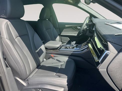 New 2025 Audi Q7 3.0T Premium image 15
